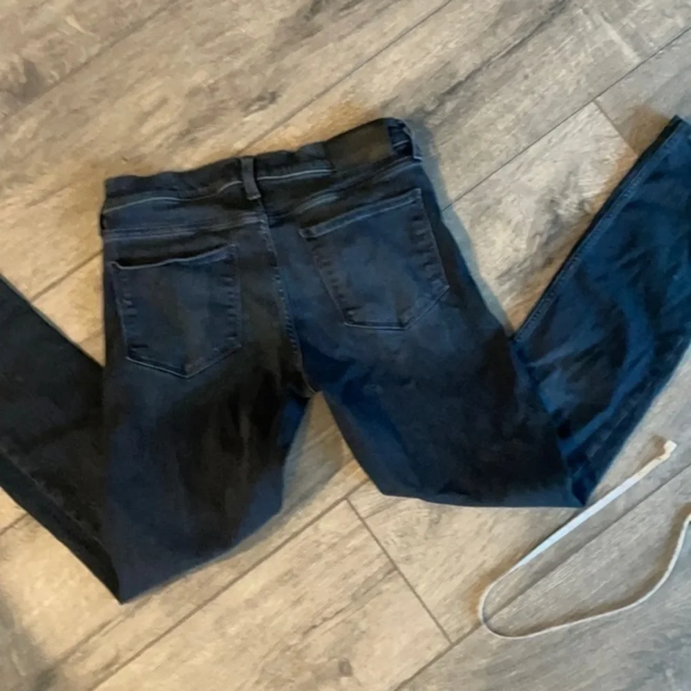 Paige jeans size 29 blue jeans
